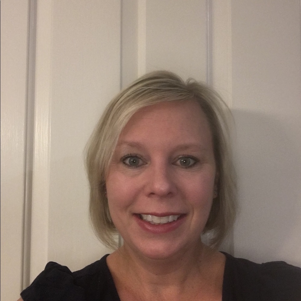 Meet your Posher, Elizabeth